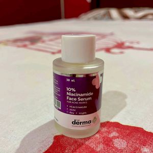 Derma Co 10 % Niacinamide Serum