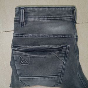 Ankled Small Size Grey Colour Stylish Jeans Pent