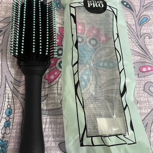 Oriflame Styling Brush