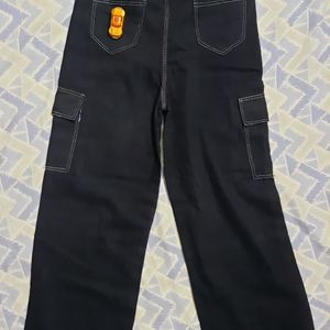 Wide Leged Cargo Black Pants.| For Waist: 32inchs