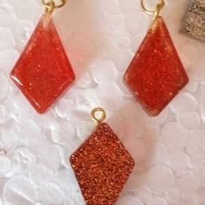 Resin Earing With Pendent