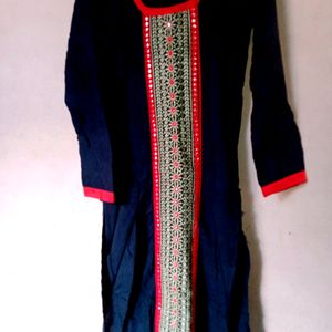 Navy Blue Kurta With Front Line Embroidery