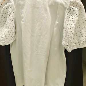 White Top With Sleeve details