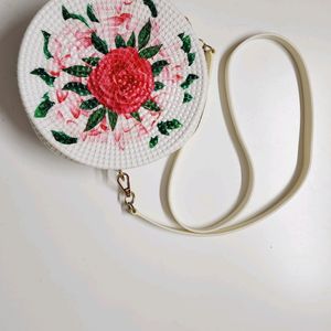 WHITE SHADE SILICON ROUND SLING PRINTED FLOWER