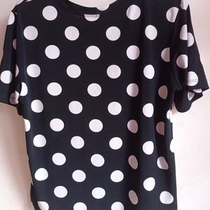 Thrift Polka dots round neck T Shirt.