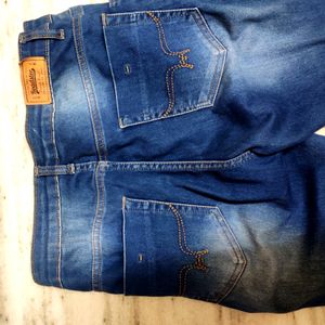 Woman Blue  Jeans, Size 28 , No Flaws , Good Condi