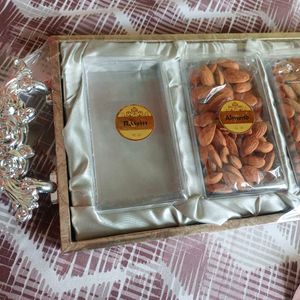 Dryfruits Gifting Tray