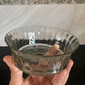 2set Of Glass Bowls