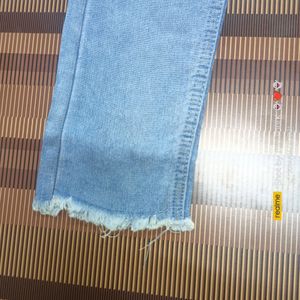 (E-25) 28 Size Slim Fit Denim Jeans