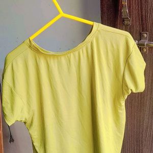 Limegreen Crop Top with pocket