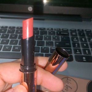 Insight 24 hrs Lipstick