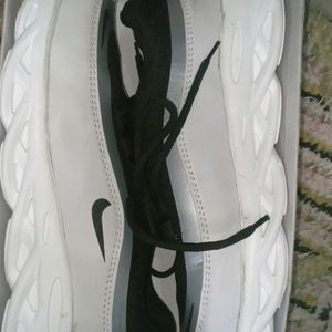 Nike 1st Copy Shoes