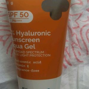 30offThe Derma Co 1%Hyaluronic Acid Sunscreen