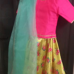 Traditional Lehenga Choli with dupatta for 8-10 yr