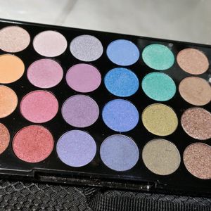 Makeup Revolution London Eyeshadow Palette