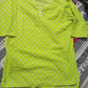 Short Kurti