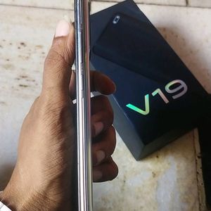 Vivo V19