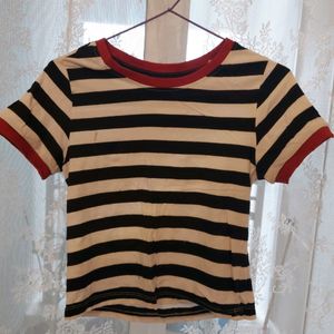 NUON BY WESTSIDE CROP TOP WHITE AND BLACK STRIPED