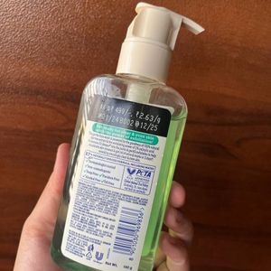 St. Ives Clear Face Wash with Tea Tree & 2% Salicy