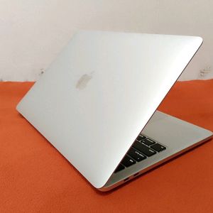 MacBook Pro M1 Silver (8/256) with touchbar