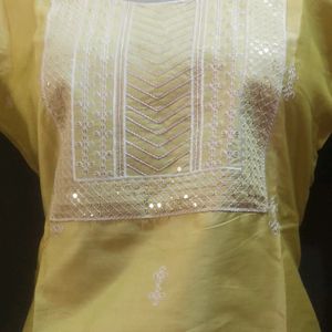 Rakhi Offer Long Kurti With Straight Pant