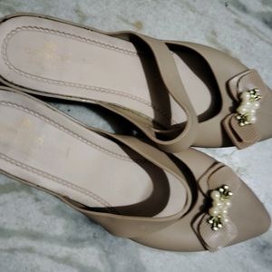 Sandal 1 Pice 150 Only