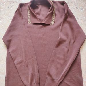 Sweatshirt With Collar