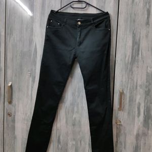 Black Skinny Jeans