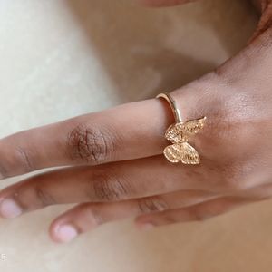 Index, Middle And Thumb Finger Ring Set