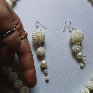 Acrylic White Pearl Necklace with Earing