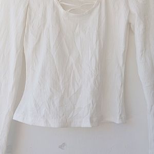 SHEIN WHITE CUTE TOP