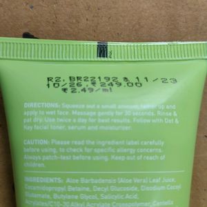 Dot And Key Face Wash