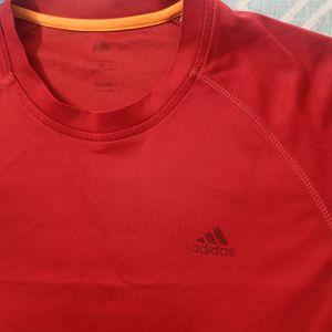 Adidas Tshirt