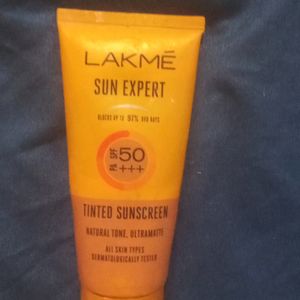 Lakme Sunexpert with 50++SPF