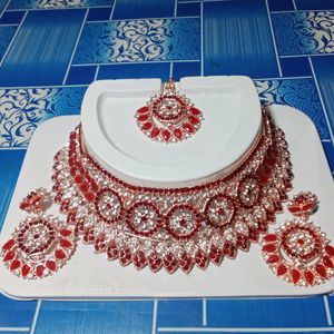 Attractive Necklace Set