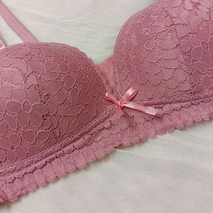 Pink Lace Bra 🌸