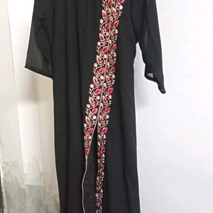 Black Kurta Set With Pink Embroidery & Front Slit