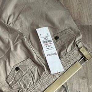 Bershka Multiple Pocket Cargo Pant 🤎