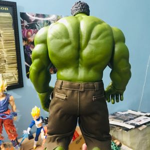 Marvel Superheroe Hulk Premium Action Figure 42 Cm