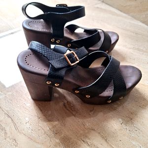 Black color Wedge heel Sandals