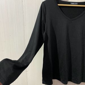 full sleeves black top