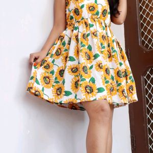 berrylush Sunflower dress 🌻