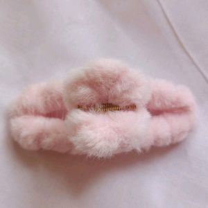 Fluffy Pink Claw Clip