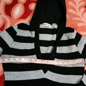 Black And White Women Sweater