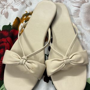 Butterfly Style Trendy Flats Slip on slippers