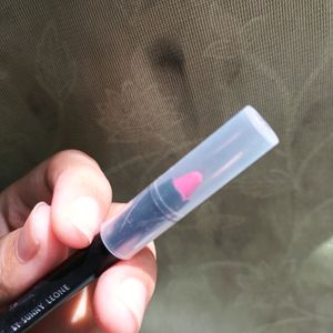 Star Struck By Sunny Leone Foxy Fuchsia Lip Liner