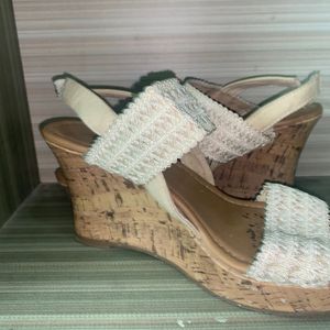 American Eagle Wedges