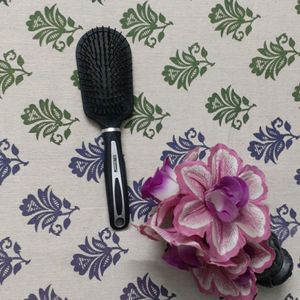 Black Cushioned Hair Brush