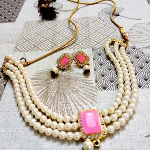 New Jewellery Set 💗 Necklace & Earrings Pink