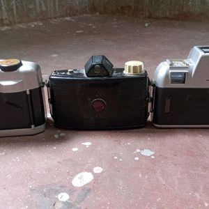 3 Pis Camera Good Condition Only 4000